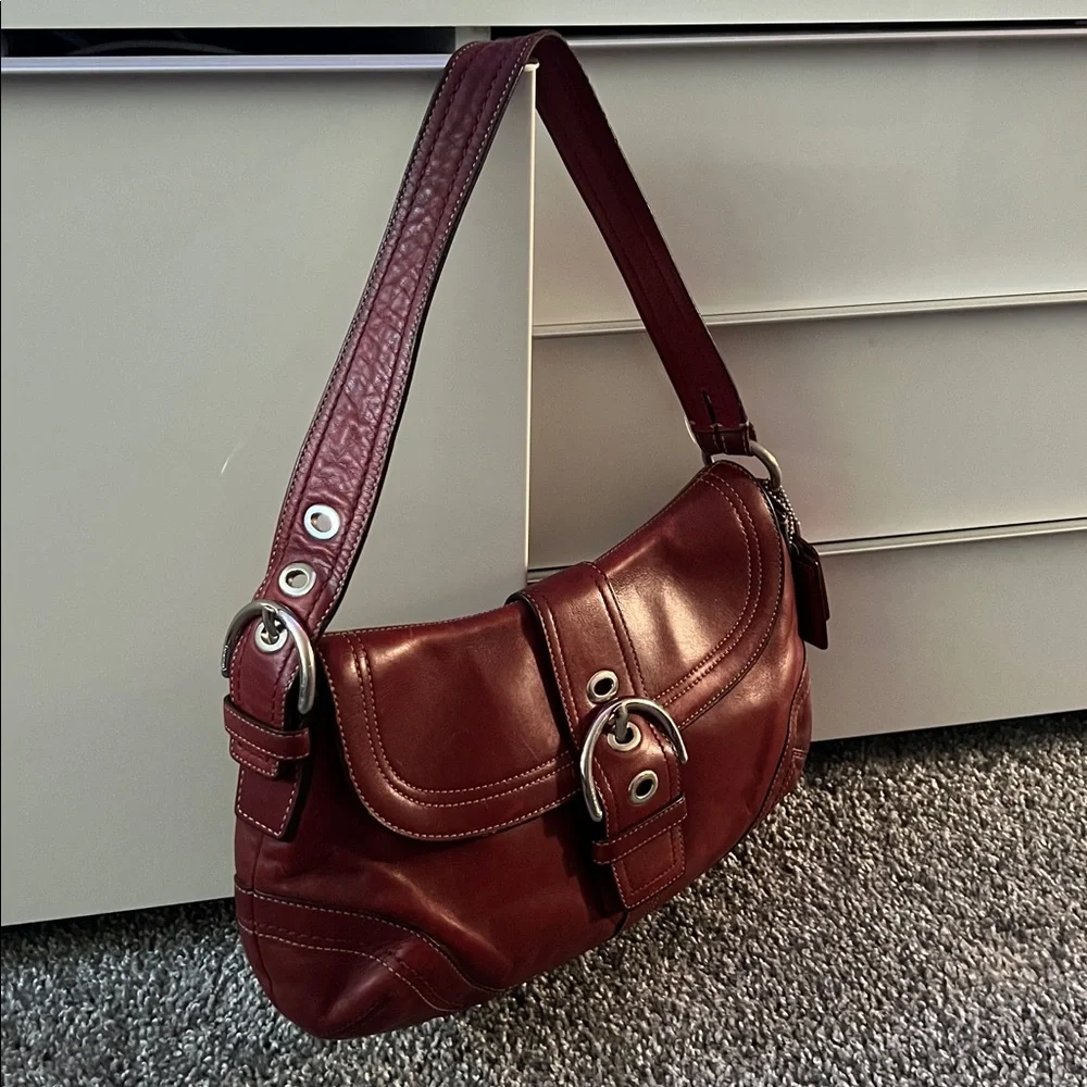 🍒 Rare Vintage Red Coach Soho with Buckle - Picture 2 of 11
